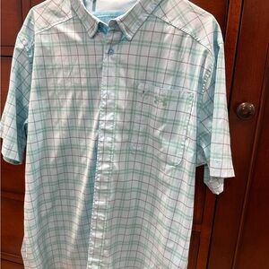 Men’s Under Armor, XL Fitted, Short Sleeve, Button Up Shirt